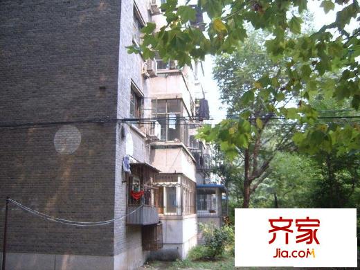 管庄东里外景图