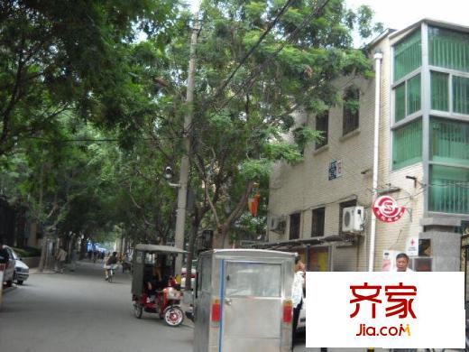 团结湖北三条外景图
