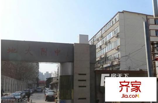 地质附中外景图1