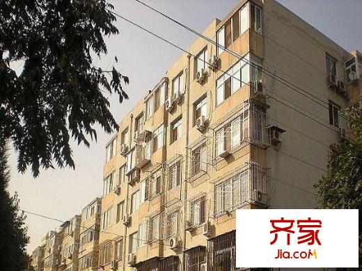小关东街外景图