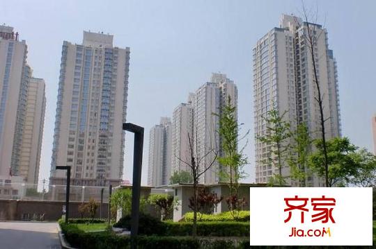 棕榈泉国际公寓外景图