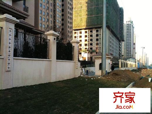 中国铁建花语城外景图小区实景图2012.12