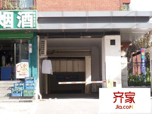鼎盛园外景图停车场