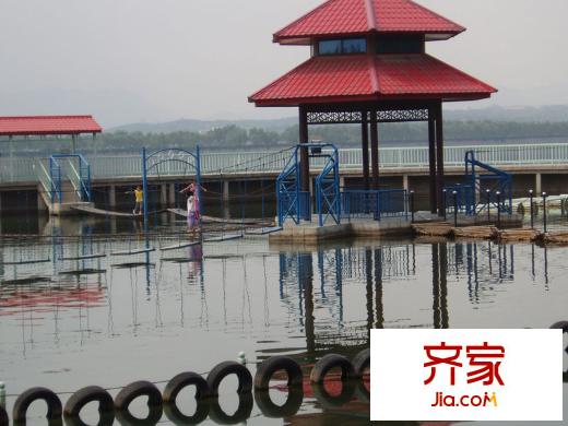华亨国际中心实景图公园2012.10