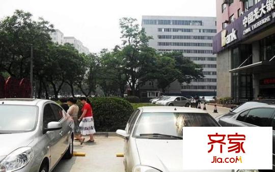 物华大厦外景图