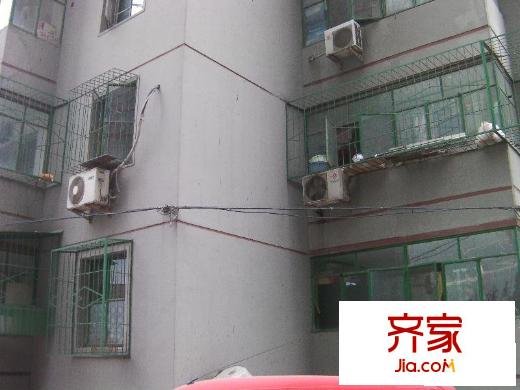 向军南里外景图楼房图