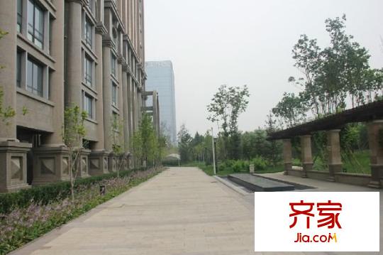 红杉国际公寓外景图