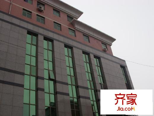 理想大厦外景图楼体一角