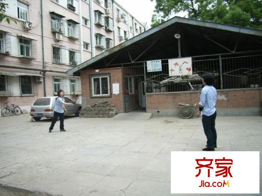 里仁東街外景圖