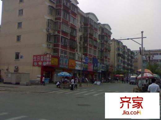 白檀小区外景图