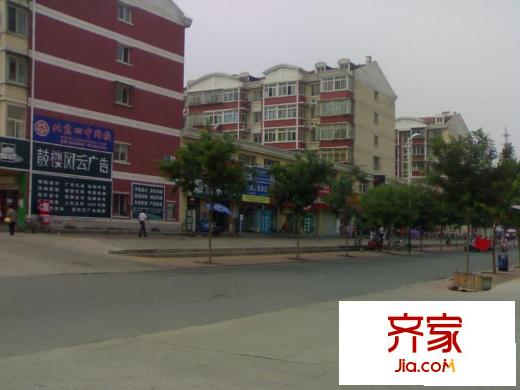 白檀小区外景图