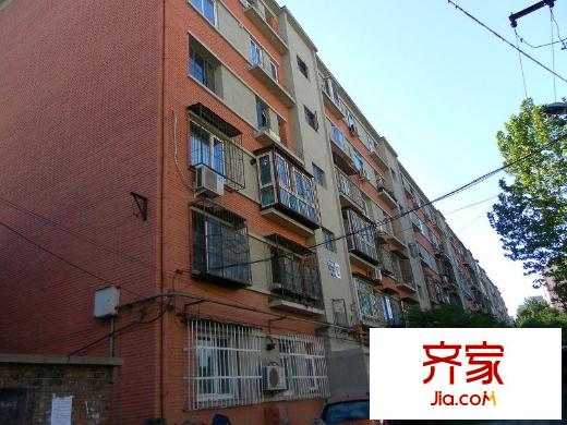 化工大学家属楼外景图