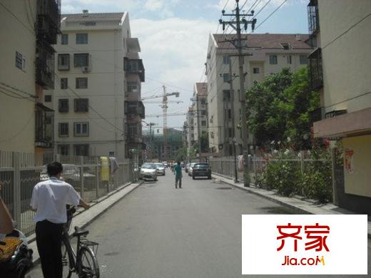 名仕花园外景图