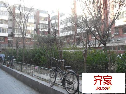 蒲安东里外景图