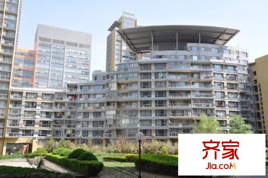锦秋知春外景图