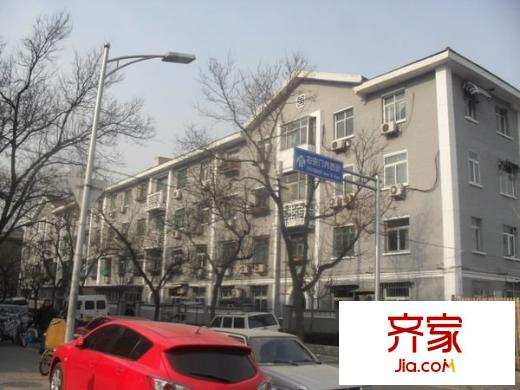 右安門(mén)內(nèi)西街