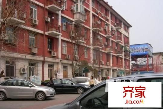 东四西大街外景图