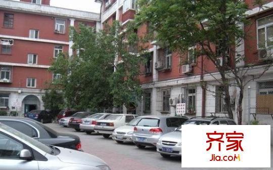 东四西大街外景图
