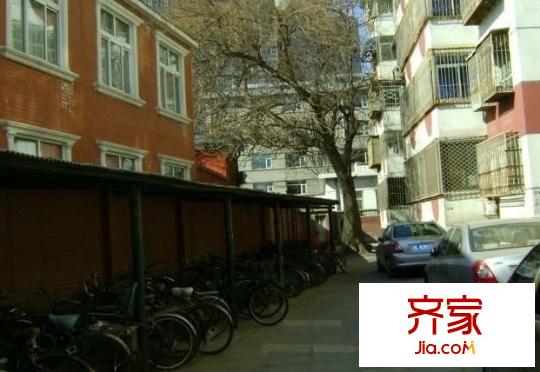 高粱橋斜街外景圖