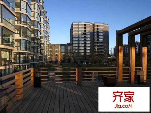 一瓶外景圖陶然?廷 