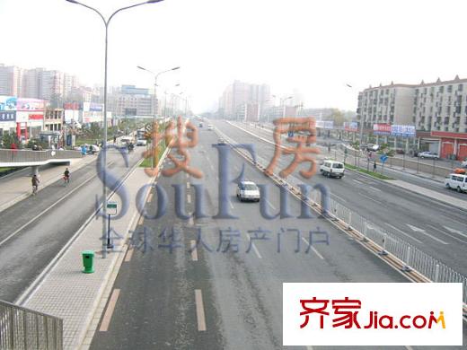 美丽经典园配套图售楼处前的玲珑路