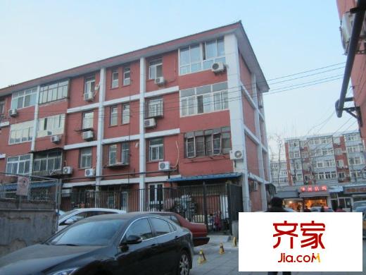人定湖西里小區(qū)外景圖 
