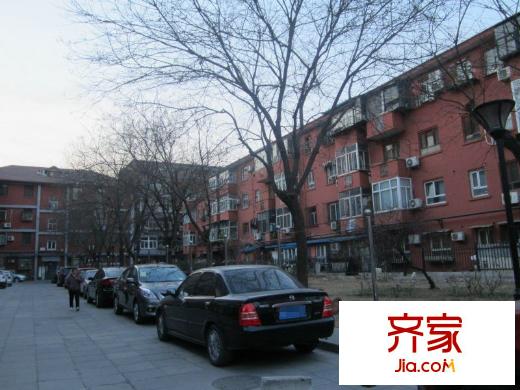 人定湖西里小區(qū)外景圖 