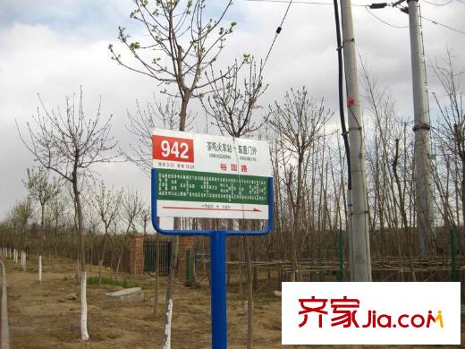 龙湾别墅配套图周边公交站牌