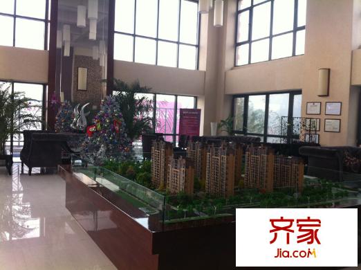 愛方城實(shí)景圖售樓處2013.01