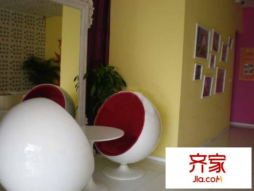 FREE自由季实景图售楼处一角2010.7.28