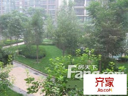 本家润园外景图
