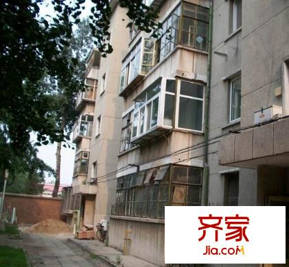 石油公司家属楼外景图