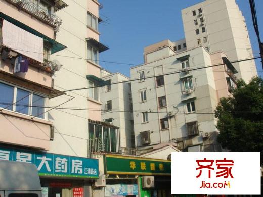 瞿四小区外景图