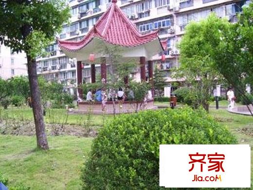 兰坪公寓外景图