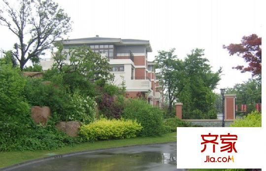 绿地西郊别墅外景图