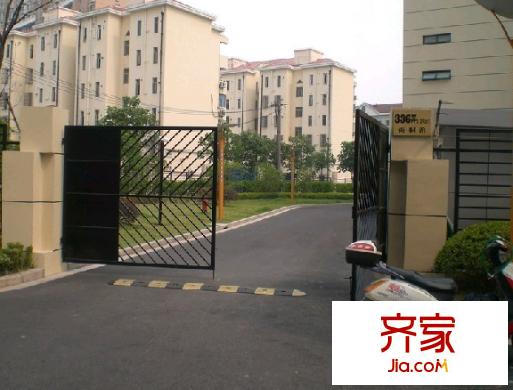 建華鉆石公寓外景圖