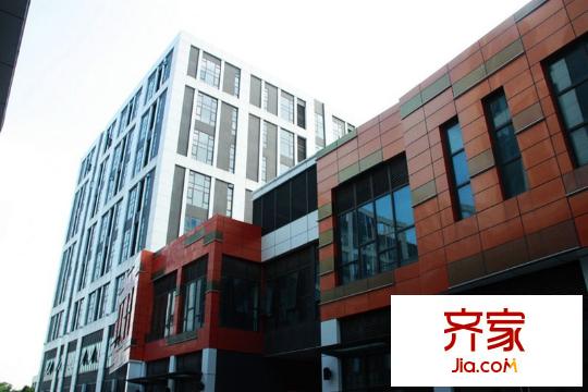 绿地北郊广场实景图(2012.10)