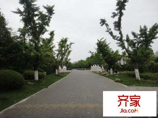 愛(ài)法奧朗新莊園外景圖 