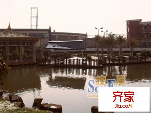 愛(ài)法奧朗新莊園