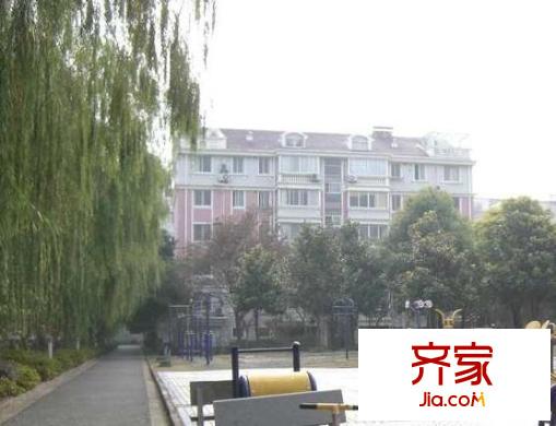 彩虹園外景圖