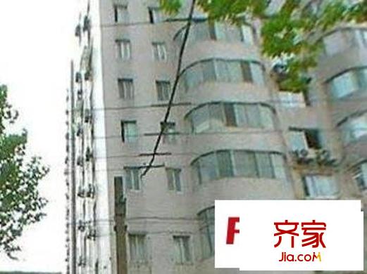 康定大楼外景图