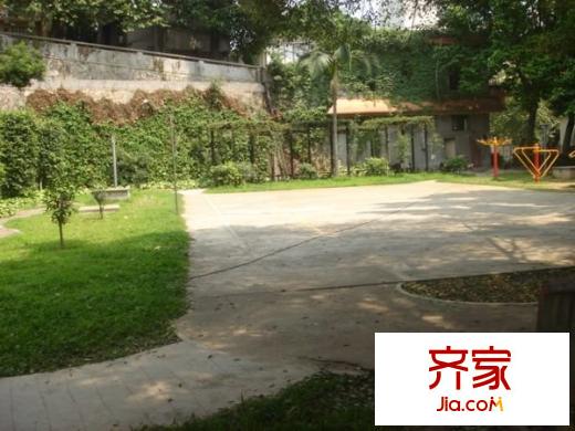 濂泉路小区外景图