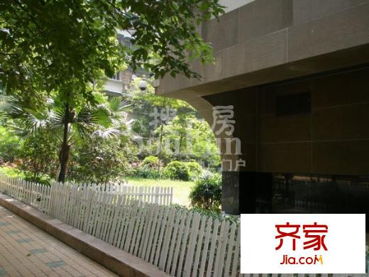 好世界公寓外景图