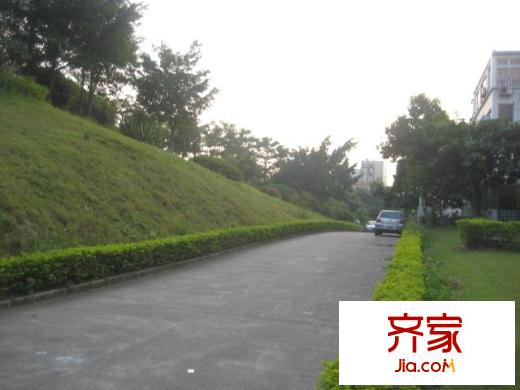 盛銘居