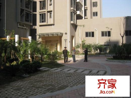 御龍華庭外景圖 