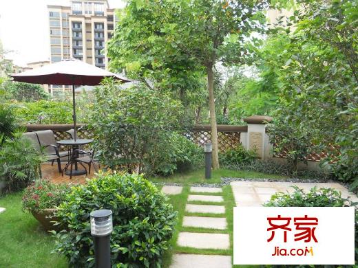 匯景御泉香山實(shí)景圖別墅花園實(shí)景（2012.6.11）