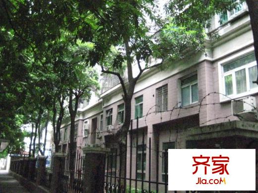 梅富村