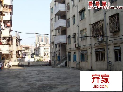 巴登市場(chǎng)綜合樓
