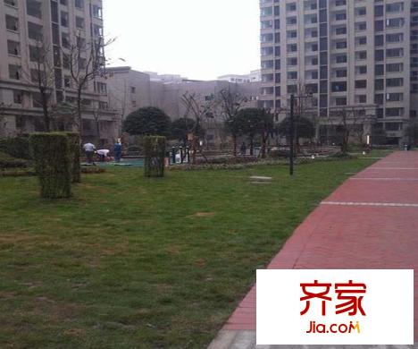 首信首御外景圖