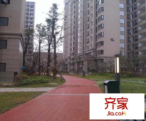 首信首御外景圖